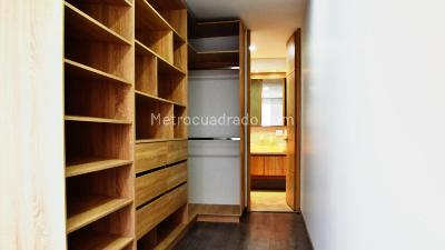 Casa de 5 alcobas en venta en Mandalay, Bogotá, 450 m² · foto 4 de 20