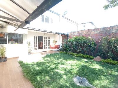 Casa en venta en Las Villas, Bogotá · foto 3 de 19