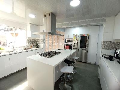 Casa en venta en Las Villas, Bogotá · foto 5 de 19