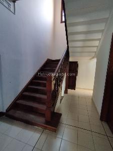 Casa de 5 alcobas en venta en Bosque Calderon, Bogotá, 265 m² · foto 8 de 9