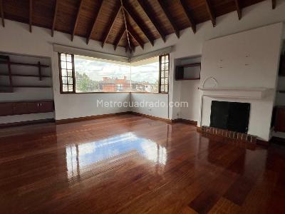 Casa de 5 alcobas en venta en San Jose De Bavaria, Bogotá, 300 m² · foto 7 de 20