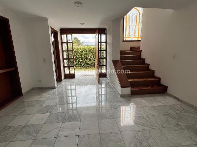 Casa de 5 alcobas en venta en San Jose De Bavaria, Bogotá, 300 m² · foto 6 de 20