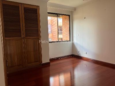 Apartamento en venta en Chico, Bogotá · foto 6 de 14
