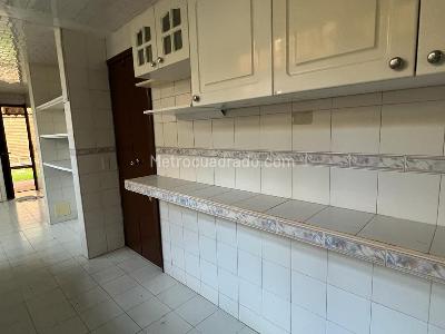 Casa de 4 alcobas en venta en Rincon Del Chico, Bogotá, 330 m² · foto 3 de 15