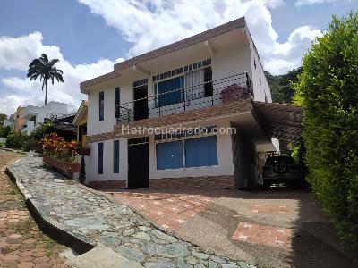 Casa de 4 alcobas en venta en Vía Al Nevado, Ibagué, 319 m² · foto 2 de 20