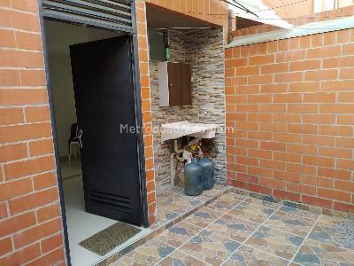 Casa de 3 alcobas en venta en Ibagué, 70 m² · foto 13 de 20