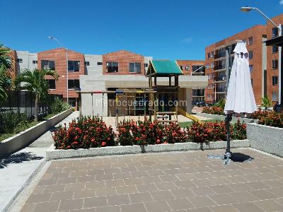 Casa de 3 alcobas en venta en Ibagué, 70 m² · foto 2 de 20