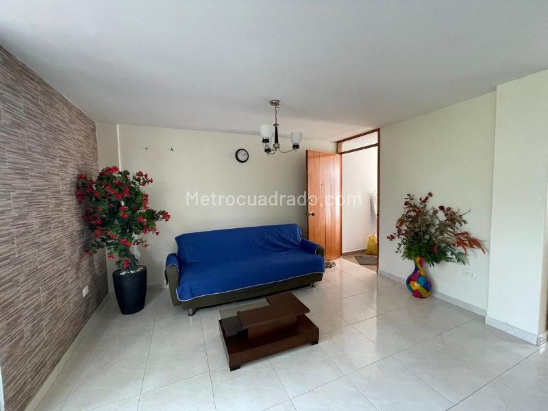 Piso – Ibagué, Arkalena, Comuna 10 - Estadio - Más
