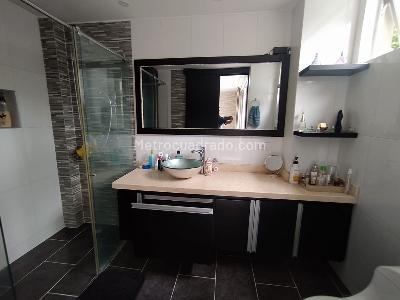 Casa de 4 alcobas en venta en Cr Los Arroyuelos, Ibagué, 72 m² · foto 20 de 20