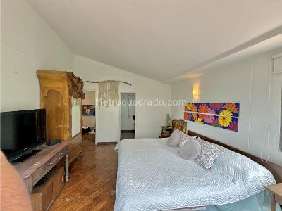 Apartamento de 3 alcobas en venta en El Poblado, Medellín, 258 m² · foto 9 de 20