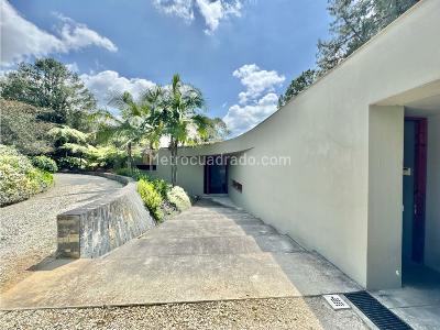 Casa de 3 alcobas en venta en Llanogrande, Rionegro, 430 m² · foto 3 de 20