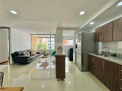 Apartamento de 2 alcobas en venta en Loma Linda, Sabaneta, 70 m² · foto 9 de 20