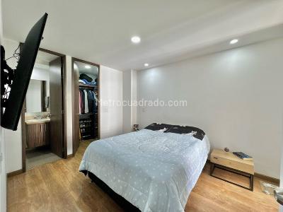 Apartamento de 2 alcobas en venta en Loma Linda, Sabaneta, 70 m² · foto 13 de 20