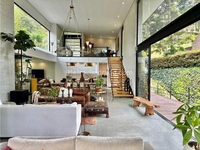 Casa de 2 alcobas en venta en El Poblado, Medellín, 1800 m² · foto 4 de 20