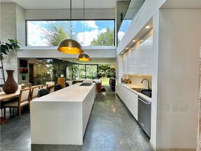 Casa de 2 alcobas en venta en El Poblado, Medellín, 1800 m² · foto 6 de 20