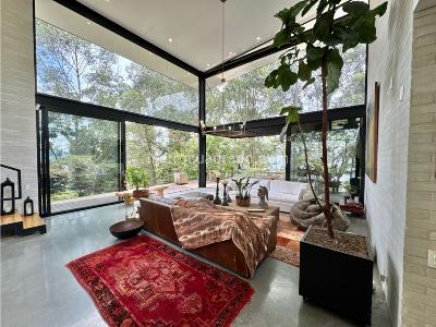 Casa de 2 alcobas en venta en El Poblado, Medellín, 1800 m² · foto 8 de 20