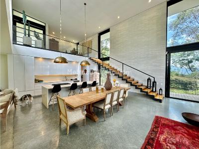 Casa de 2 alcobas en venta en El Poblado, Medellín, 1800 m² · foto 10 de 20