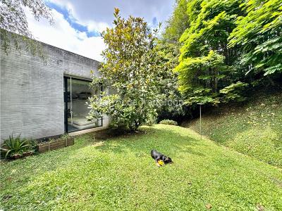 Casa de 2 alcobas en venta en El Poblado, Medellín, 1800 m² · foto 12 de 20