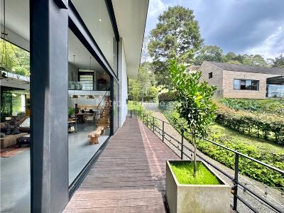 Casa de 2 alcobas en venta en El Poblado, Medellín, 1800 m² · foto 14 de 20