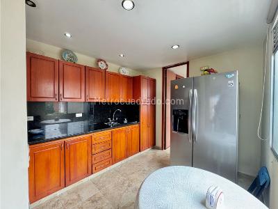 Apartamento en venta en Zuñiga, Envigado · foto 7 de 20