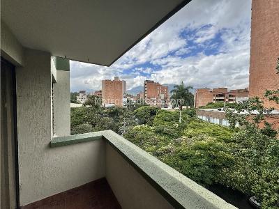 Apartamento en venta en Laureles, Medellín · foto 7 de 20