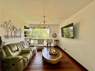 Casa de 5 alcobas en venta en El Poblado, Medellín, 1313 m² · foto 9 de 20