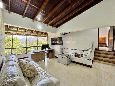 Casa de 5 alcobas en venta en El Poblado, Medellín, 1313 m² · foto 15 de 20