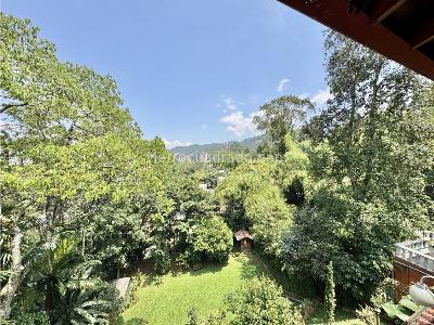 Casa de 5 alcobas en venta en El Poblado, Medellín, 1313 m² · foto 16 de 20