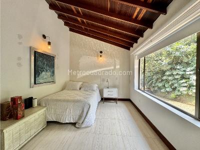 Casa de 5 alcobas en venta en El Poblado, Medellín, 1313 m² · foto 17 de 20