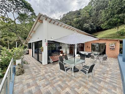 Casa de 3 alcobas en venta en La Mina, Envigado · foto 10 de 20