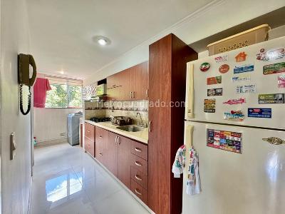 Apartamento en venta en Laureles, Medellín · foto 12 de 20