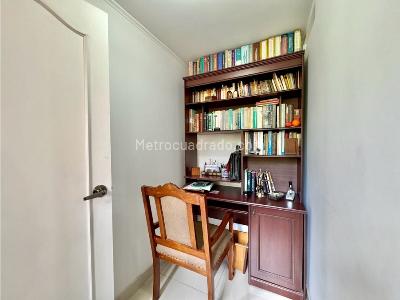 Apartamento en venta en Laureles, Medellín · foto 15 de 20