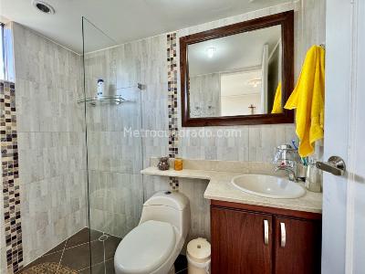 Apartamento en venta en Laureles, Medellín · foto 19 de 20