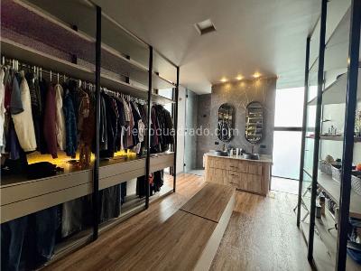 Casa de 5 alcobas en venta en Alto Del Escobero, Envigado, 1870 m² · foto 19 de 20