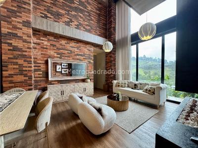 Casa de 5 alcobas en venta en Alto Del Escobero, Envigado, 1870 m² · foto 3 de 20