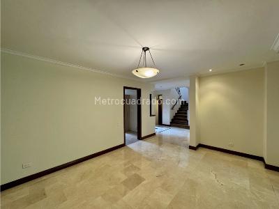 Casa de 3 alcobas en venta en El Poblado, Medellín, 257 m² · foto 10 de 20