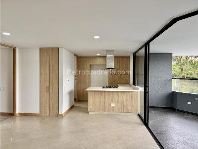 Apartamento de 3 alcobas en venta en Via Las Palmas, Medellín, 113 m² · foto 6 de 20