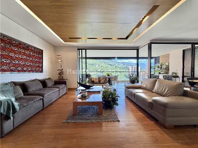 Apartamento de 3 alcobas en venta en El Poblado, Medellín, 238 m² · foto 2 de 20