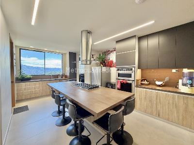 Apartamento de 3 alcobas en venta en El Poblado, Medellín, 238 m² · foto 6 de 20
