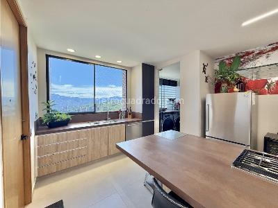 Apartamento de 3 alcobas en venta en El Poblado, Medellín, 238 m² · foto 10 de 20