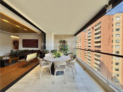 Apartamento de 3 alcobas en venta en El Poblado, Medellín, 238 m² · foto 16 de 20