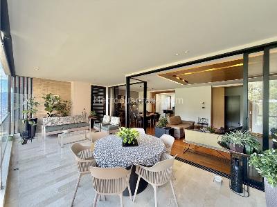 Apartamento de 3 alcobas en venta en El Poblado, Medellín, 238 m² · foto 19 de 20