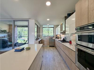 Apartamento en venta en El Poblado, Medellín · foto 10 de 20