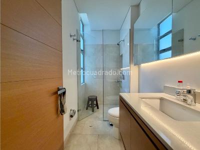 Apartamento en venta en El Poblado, Medellín · foto 20 de 20