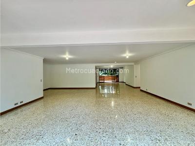 Apartamento de 3 alcobas en venta en El Poblado, Medellín, 320 m² · foto 7 de 20