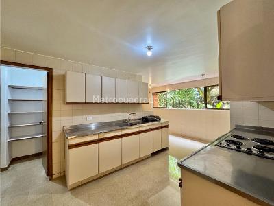 Apartamento de 3 alcobas en venta en El Poblado, Medellín, 320 m² · foto 9 de 20