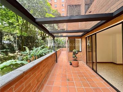 Apartamento de 3 alcobas en venta en El Poblado, Medellín, 320 m² · foto 15 de 20