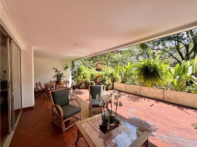 Apartamento de 3 alcobas en venta en El Poblado, Medellín, 229 m² · foto 11 de 20