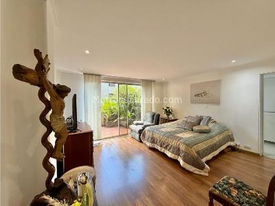 Apartamento de 3 alcobas en venta en El Poblado, Medellín, 229 m² · foto 16 de 20