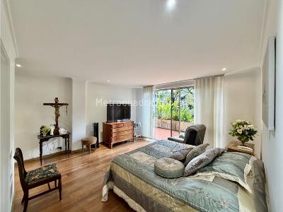 Apartamento de 3 alcobas en venta en El Poblado, Medellín, 229 m² · foto 20 de 20